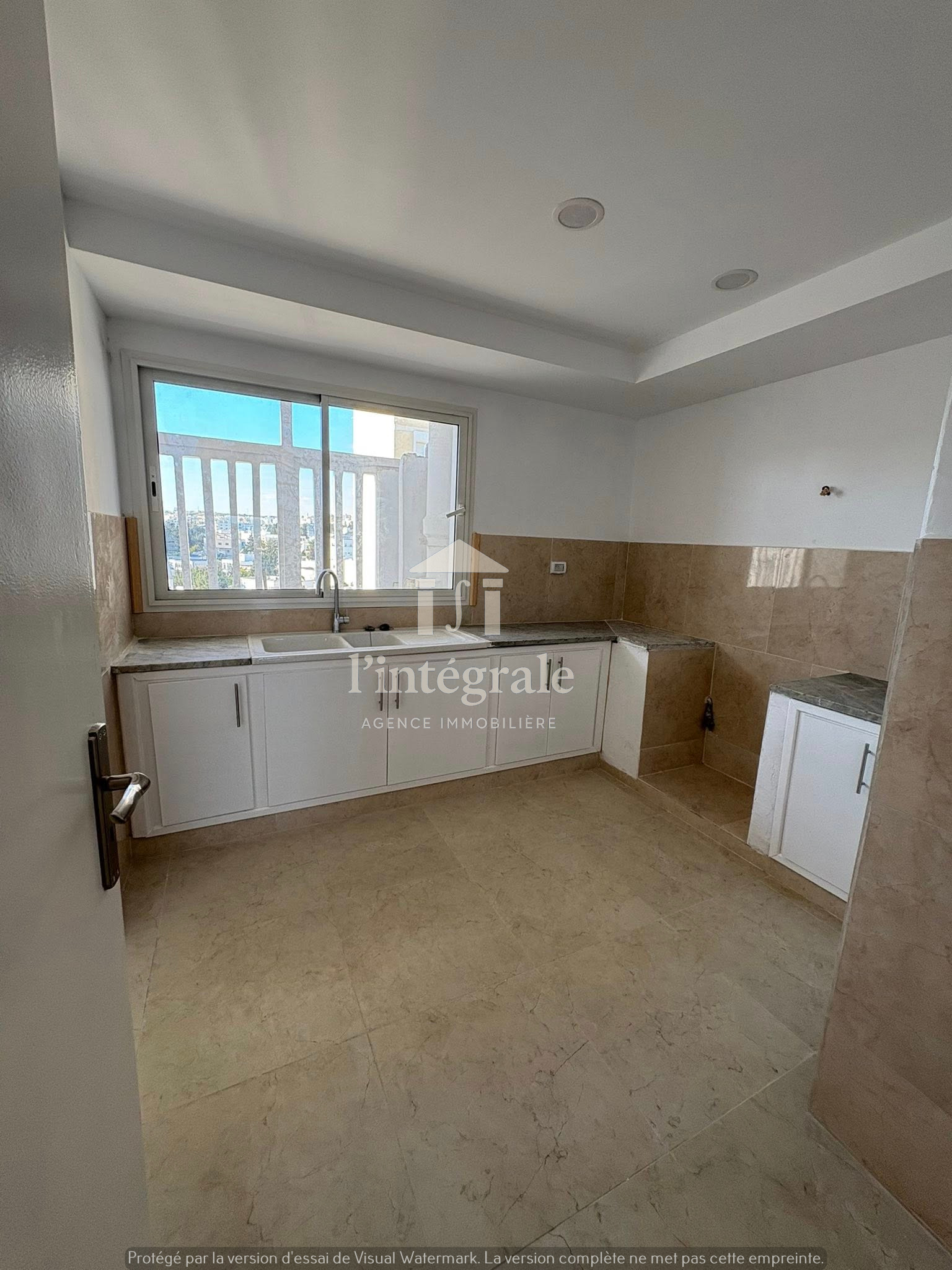 Un appartement rénové s3 à menzah6