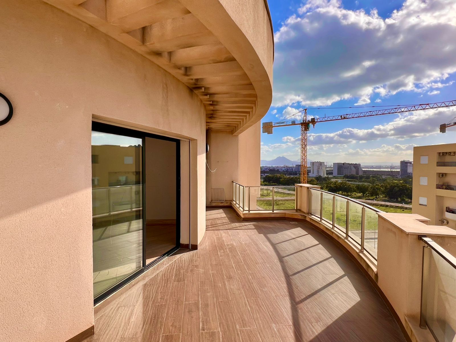 A l un bel appartement avec piscine et terrasse jc