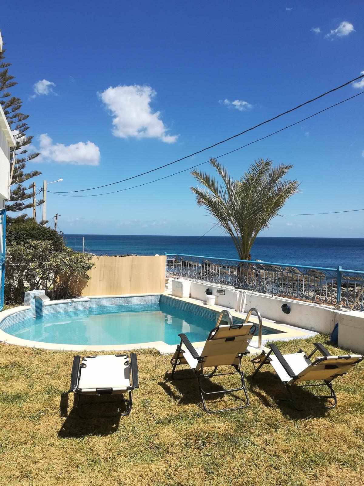 Villa pieds dans l'eau a kelibia