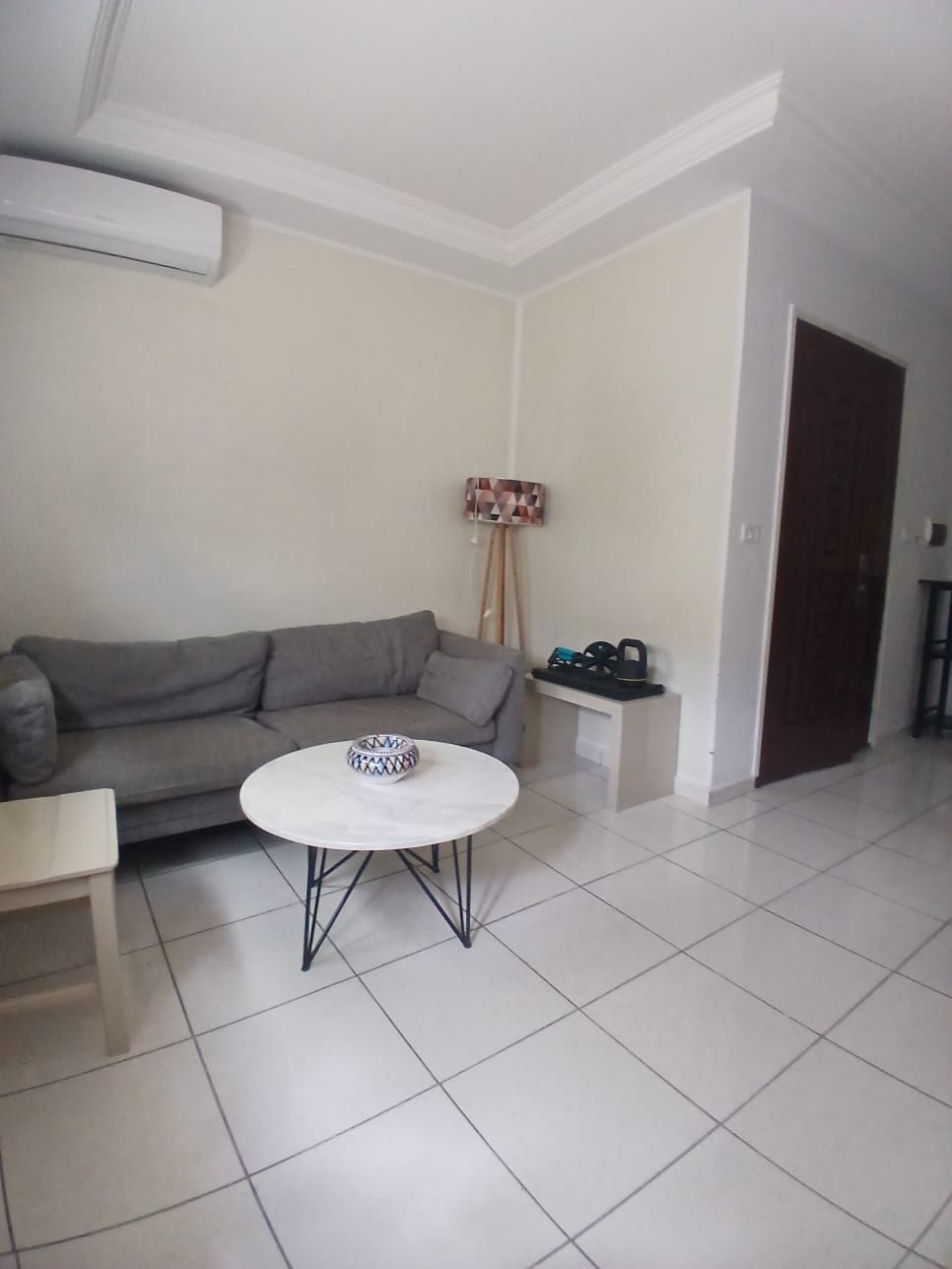 Étage meublé s2 à ain zaghouan nord