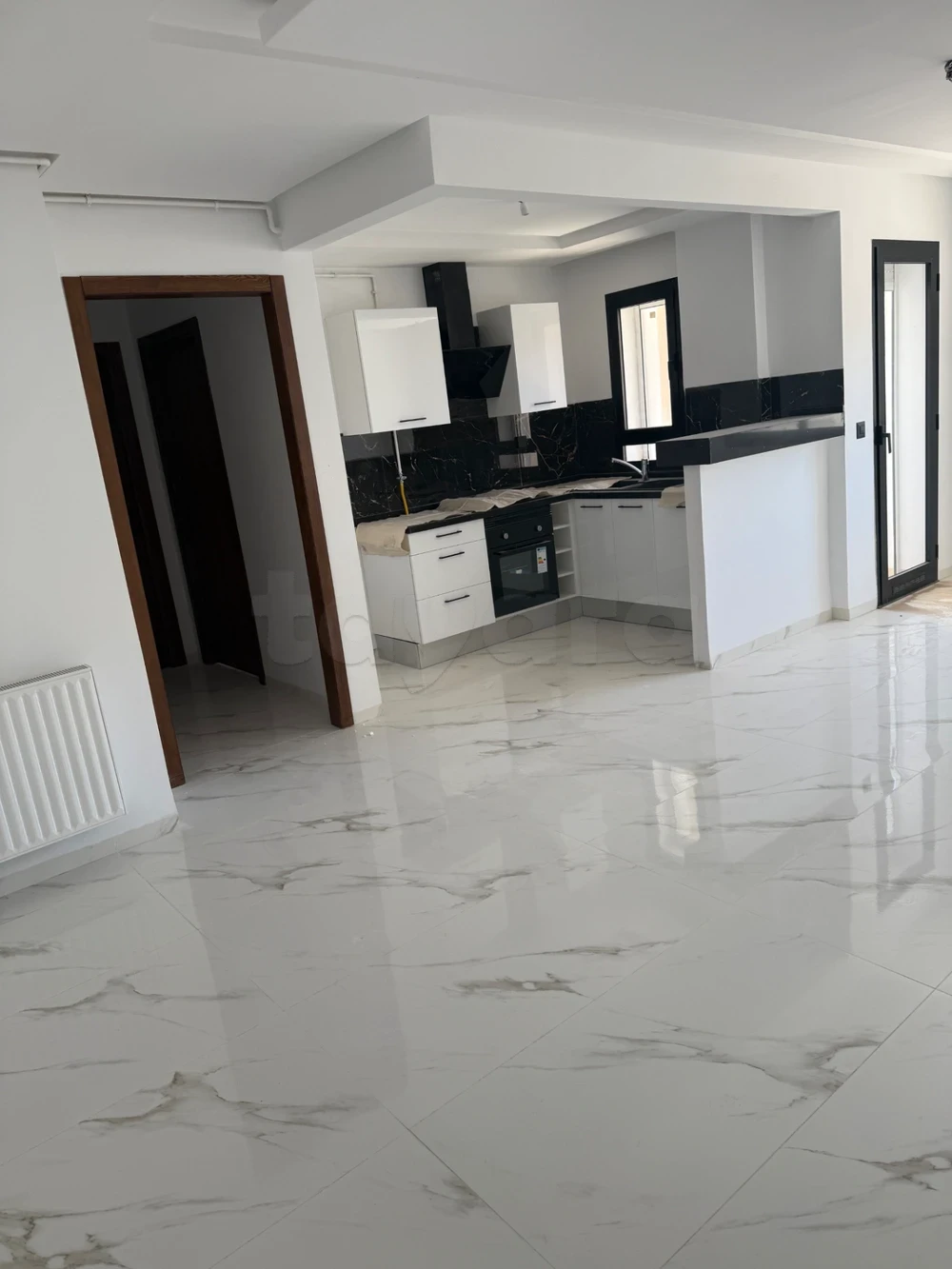 Appart s plus 2 jamais habité à ain zaghouan