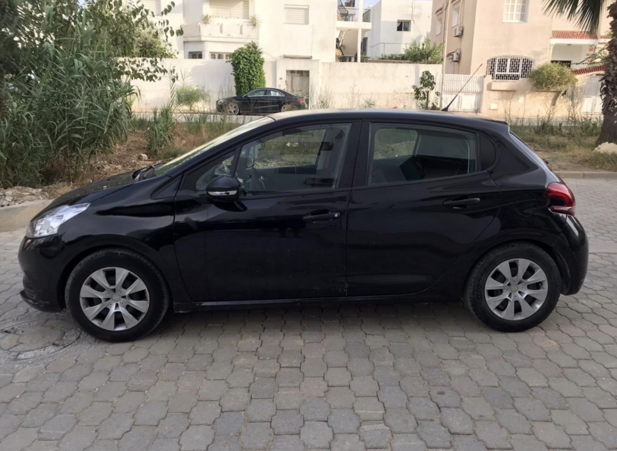 Peugeot 208 prix négociable
