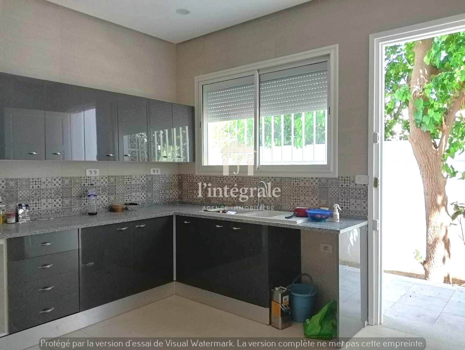 2s5 rdc villa bureau ou habitation