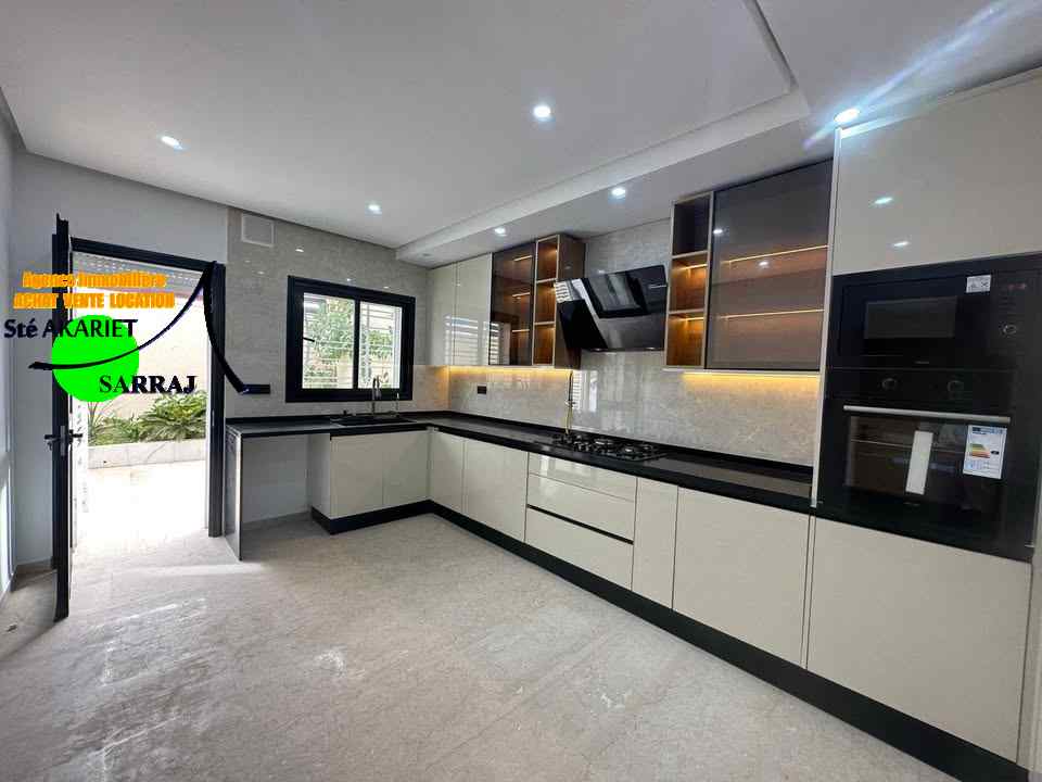 Appartement neuf s3 avec piscine privée à khzema