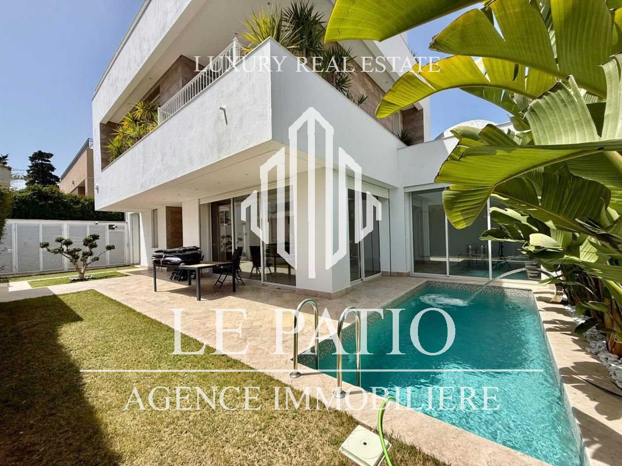 Villa moderne située à gammarth foret
