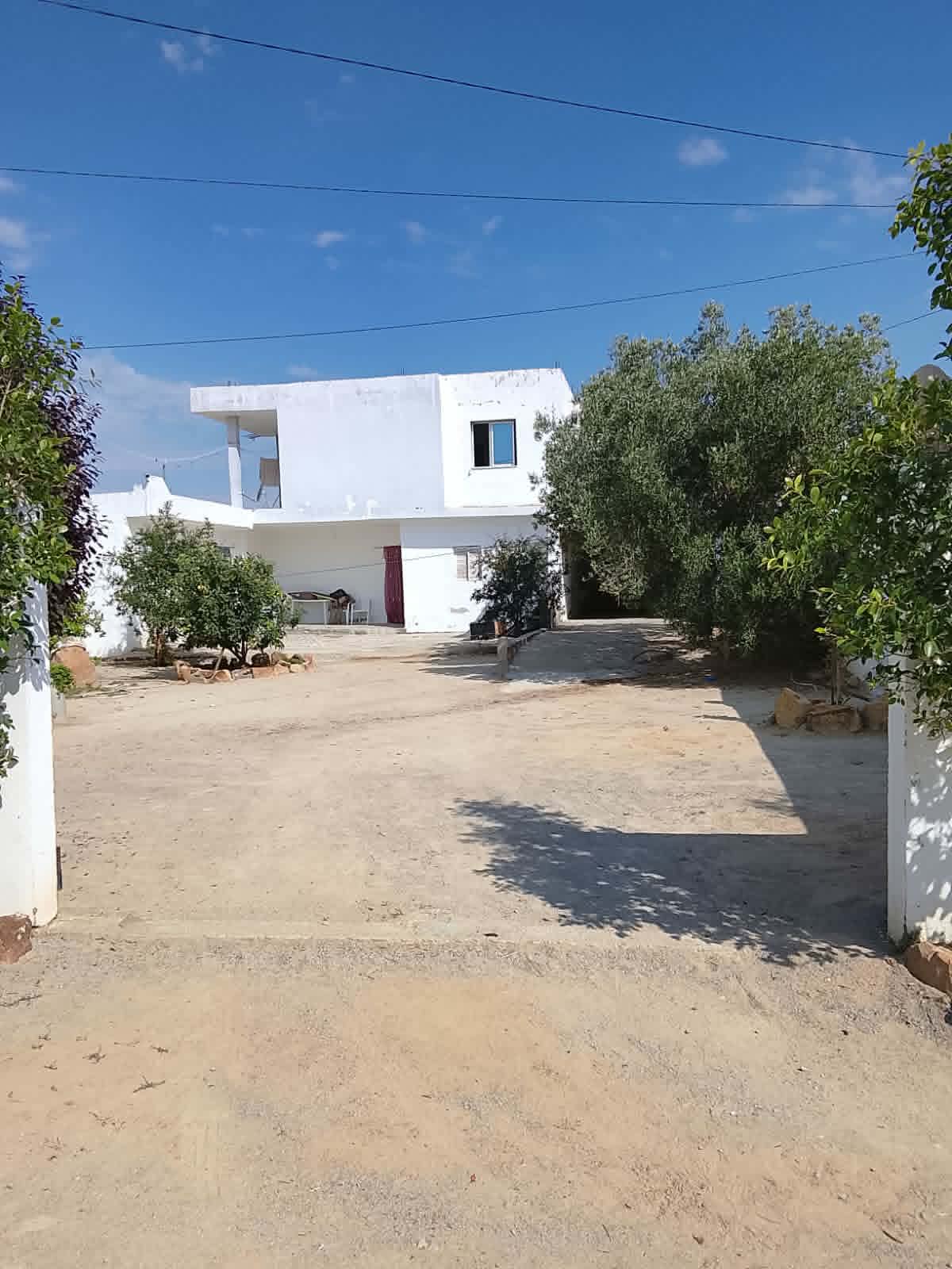 Av 2 maisons de 560m à hammamet