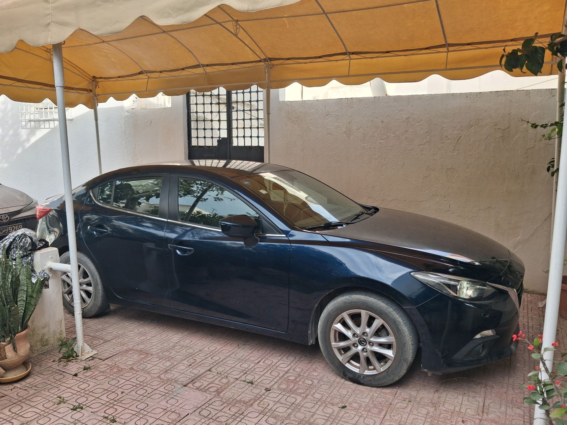 Mazda 3 berline sedan essence première main