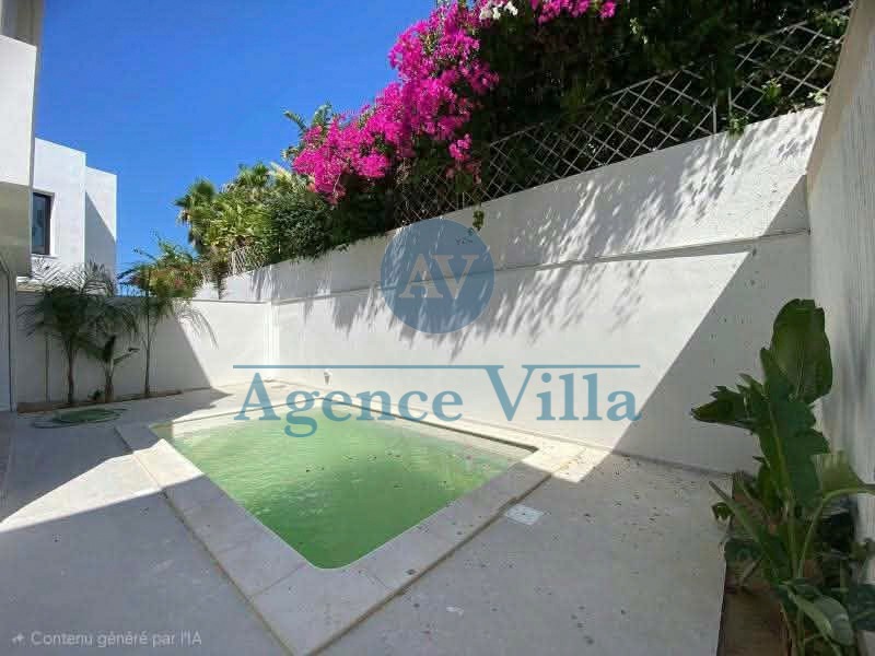 Villa neuve avec piscine à gammarth