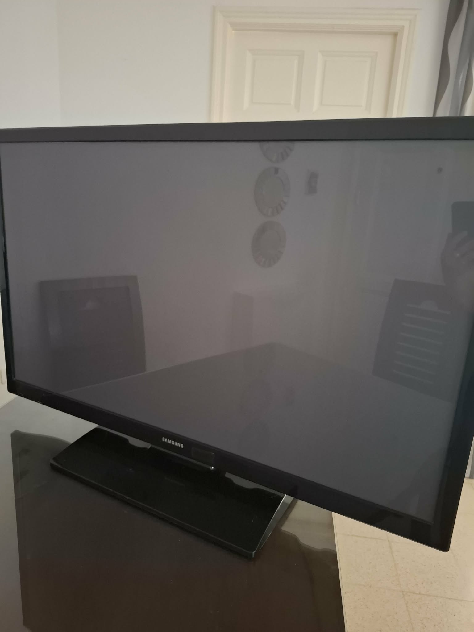 Une télévision samsung 43 pouces