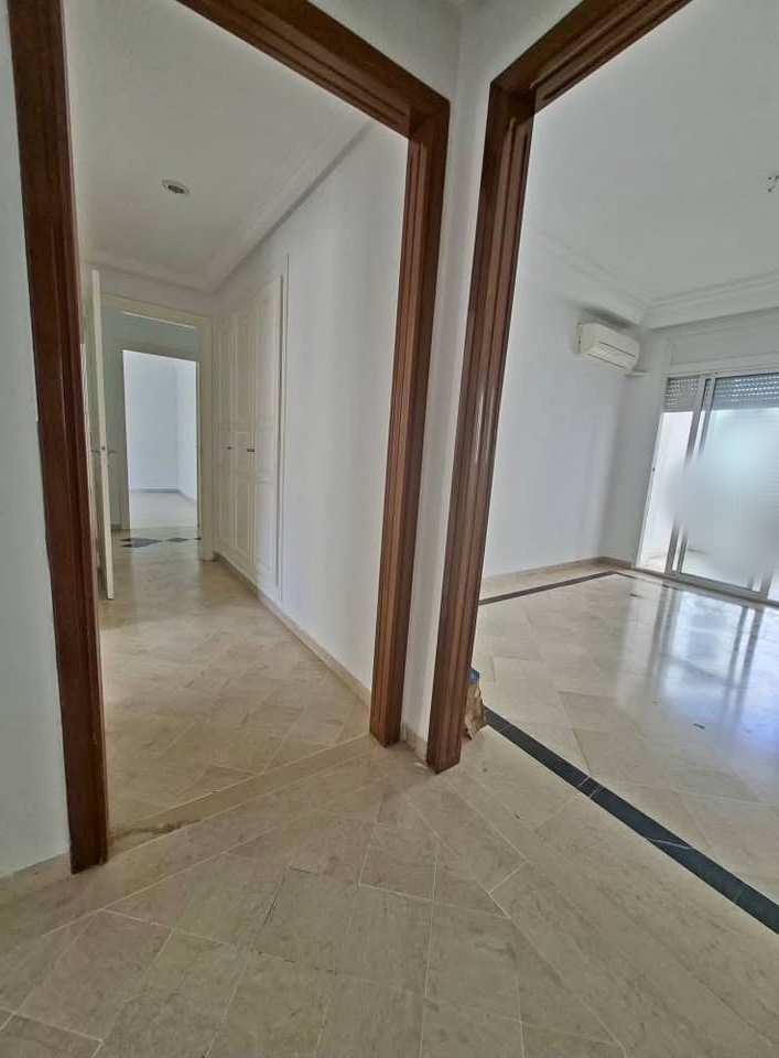 Joli appt s2 à cité ennasr 2