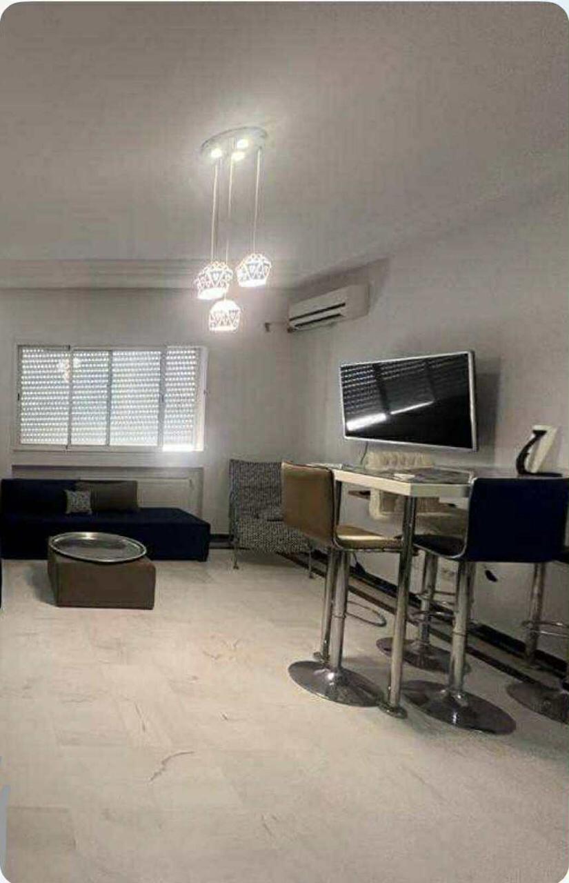 Al s1 luxueusement meublé l'aouina
