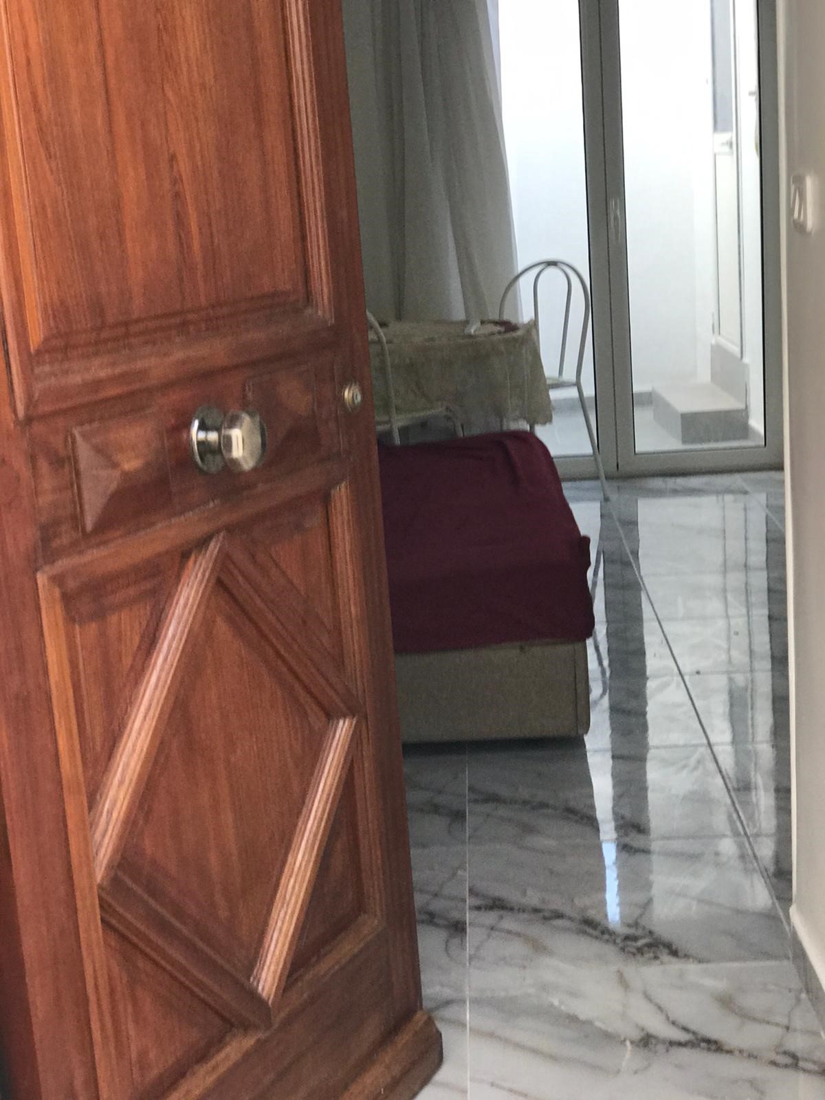 Studio meuble au berges du lac