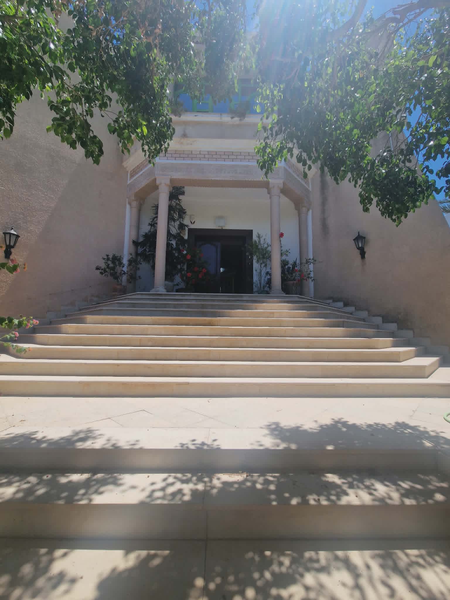 Magnifique villa à cité ennaser
