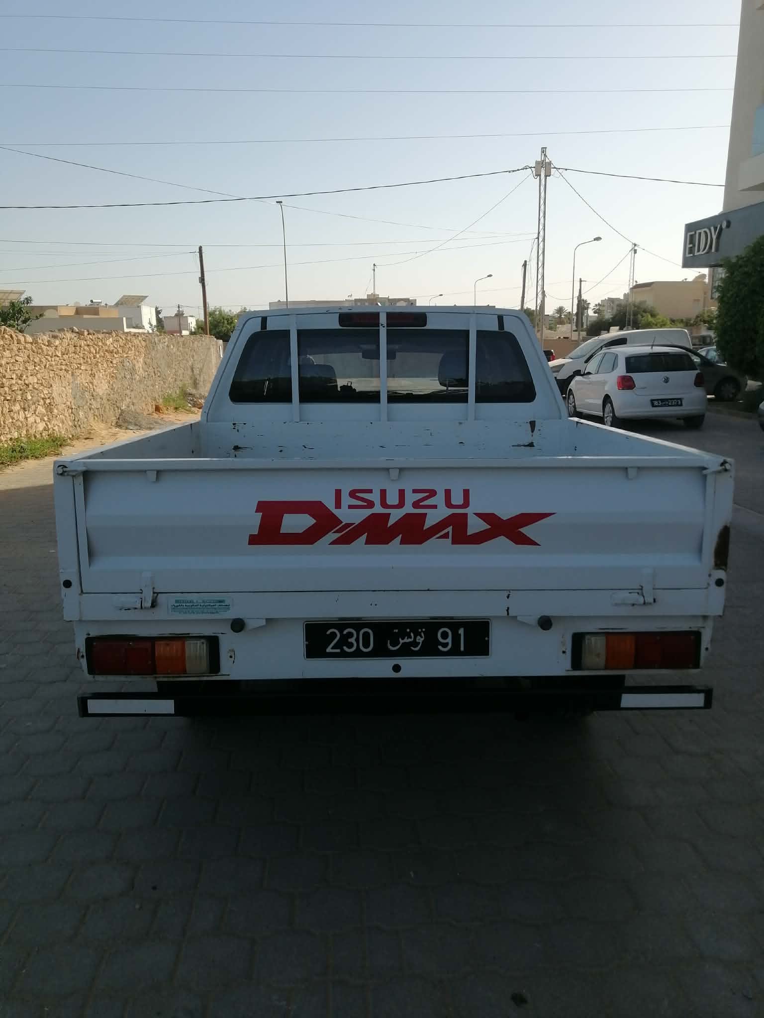 Isuzu dmax 4 portes très propre