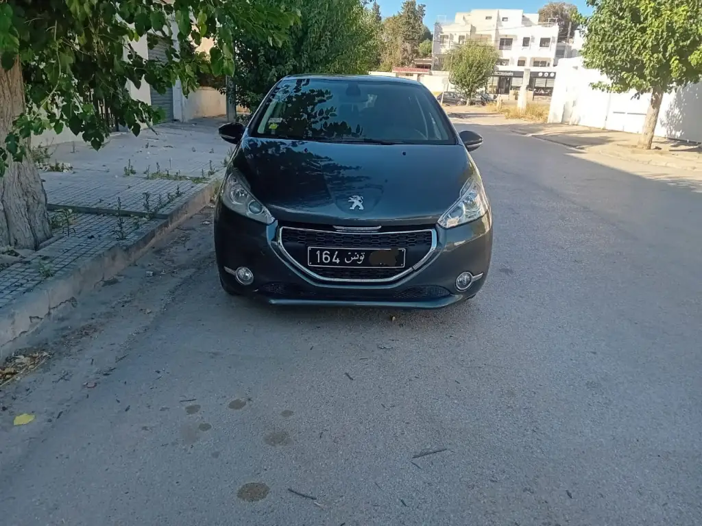 208 excellente etat