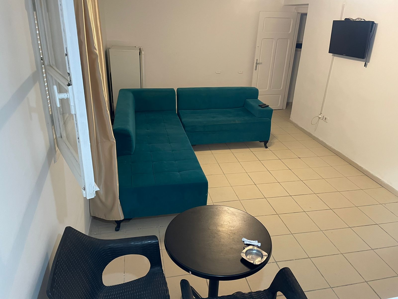 Studio avec meuble au rez de jardin