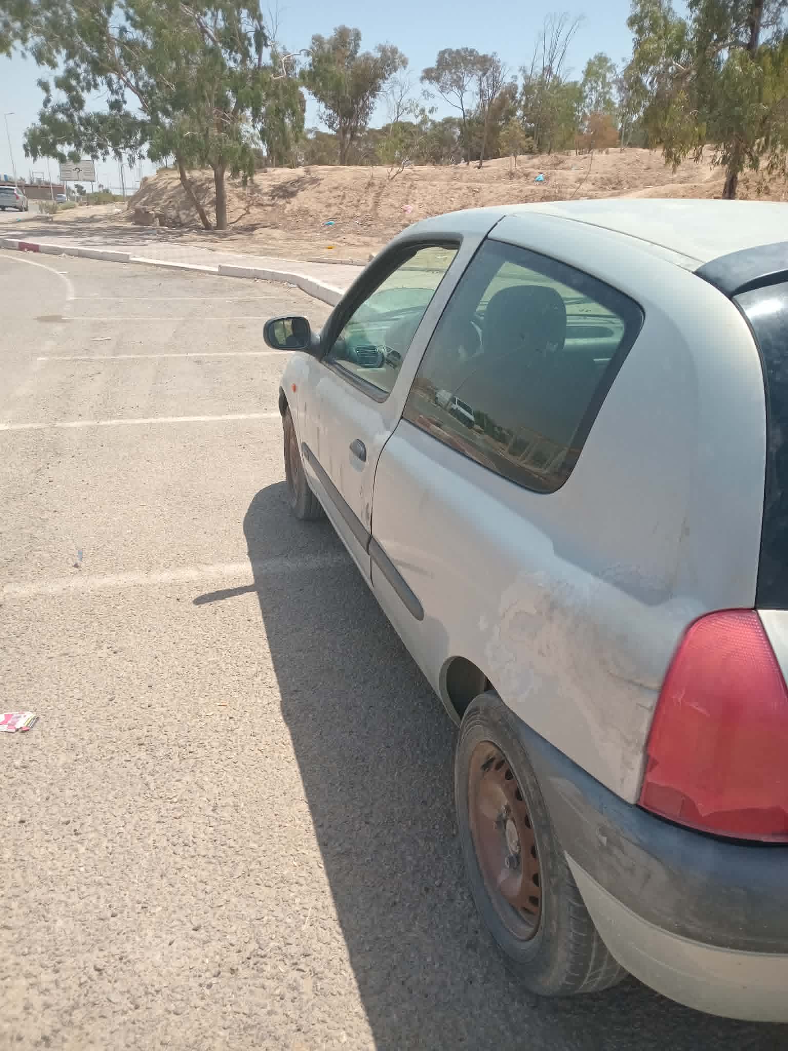 Renault clio 2 bombee rs 2portes