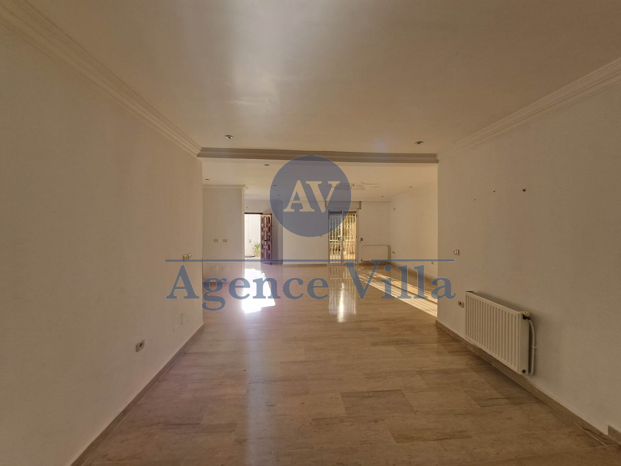 Villa s4 à 2 niveaux à menzeh 9