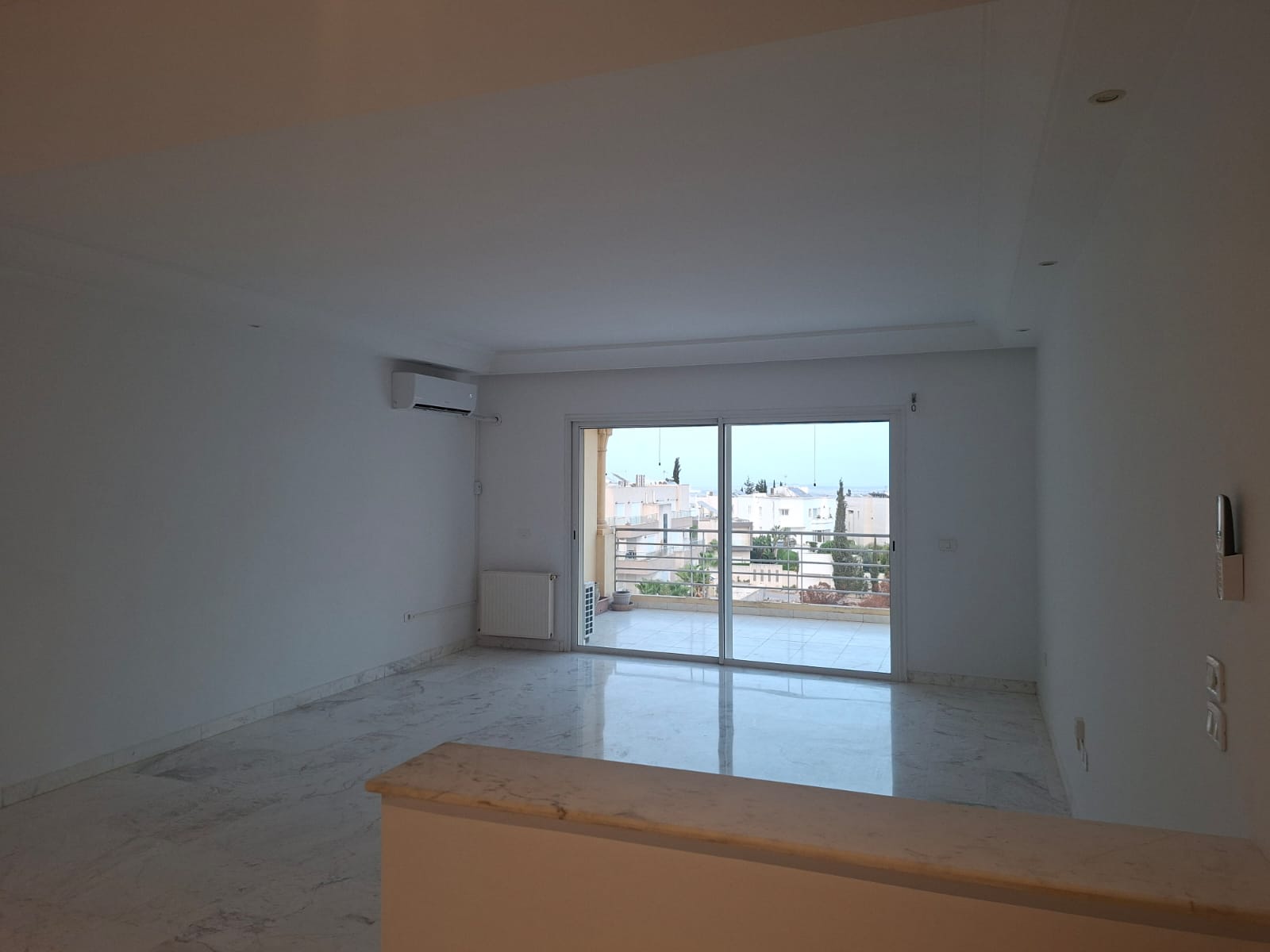 Appartement s plus 3 à menzah 9c