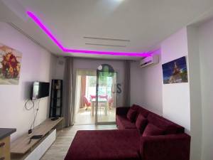 A s1 de 65 m avec terrasse ref381a