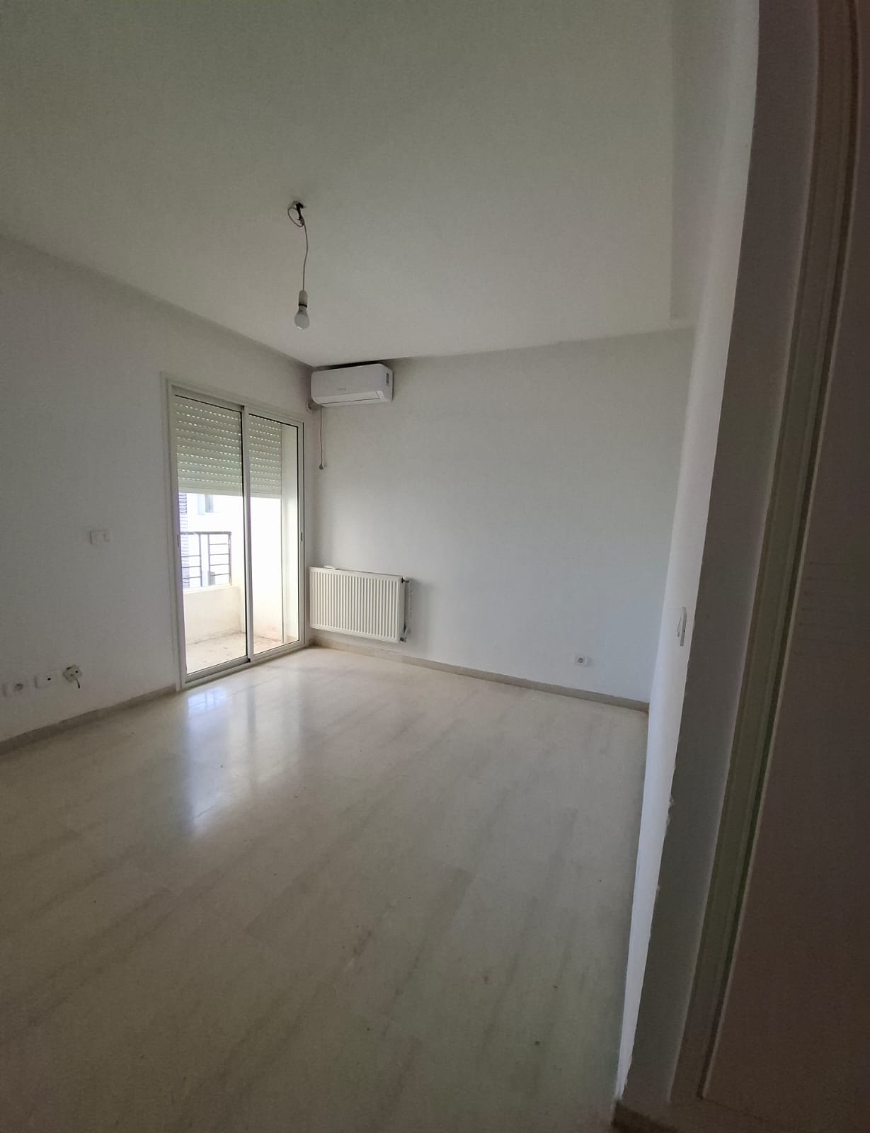 Un joli et lumineux appartement s2 à borj louzir