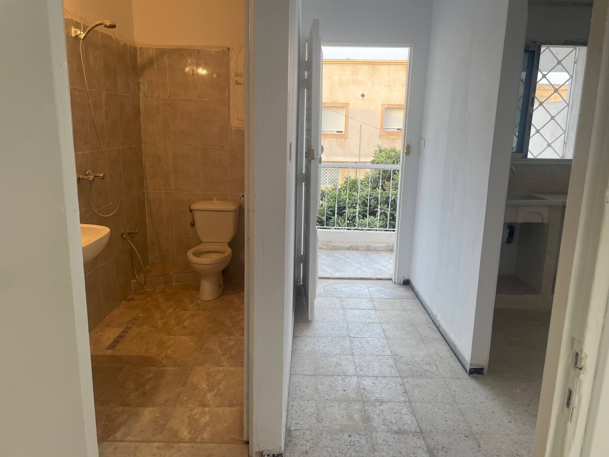 1er etage salon et 2 chambres a ibn sina 1