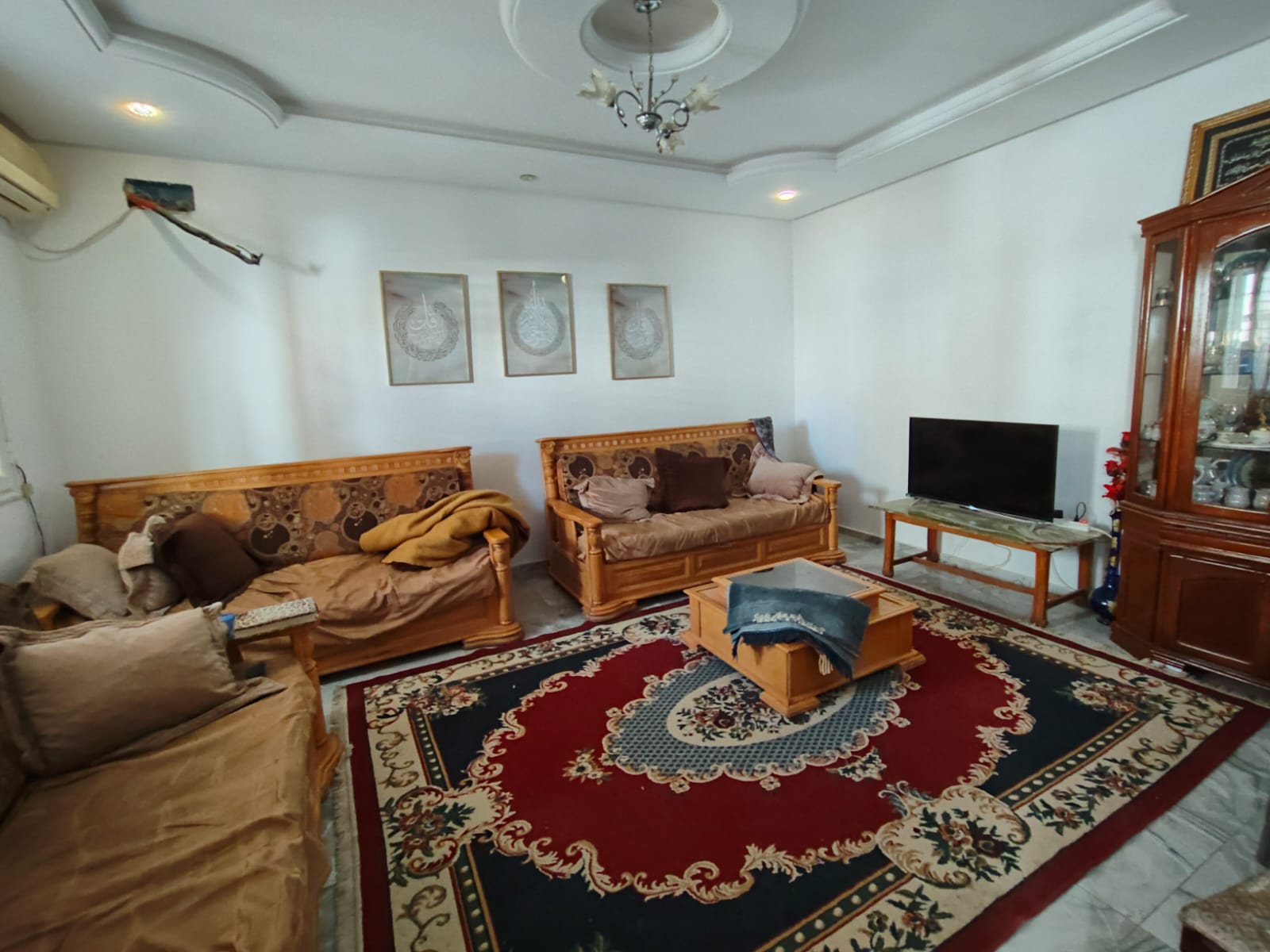 Sidi amor vnt villa