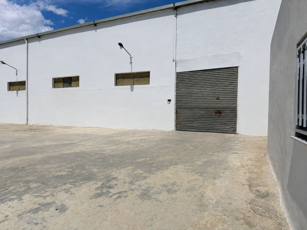 Dépôt industriel à el mghira 3