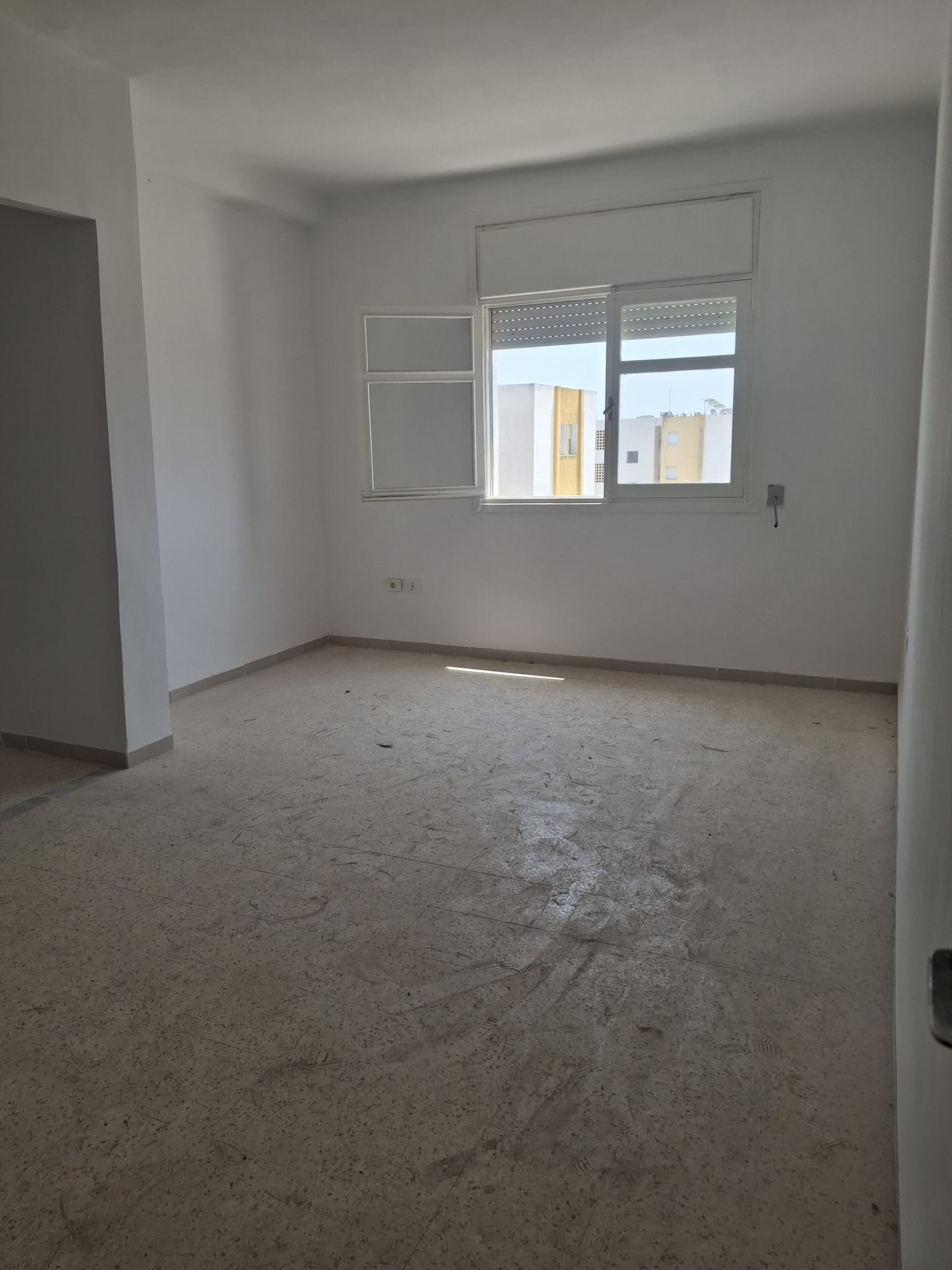 Appartement s2 lumineux à nour jaâfar ariana