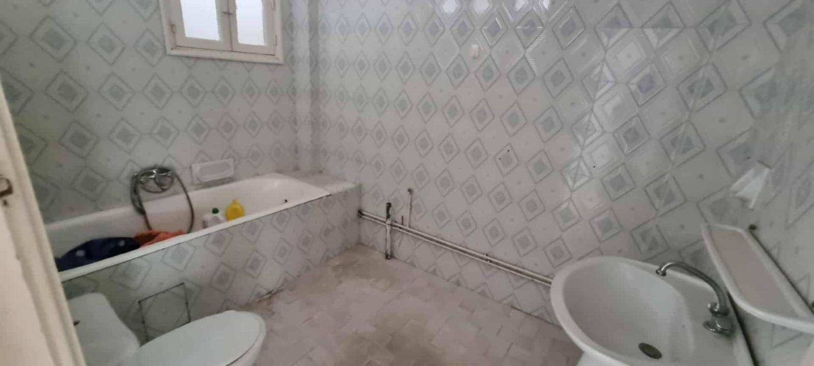 Appartement lumineux avec emplacement stratégique