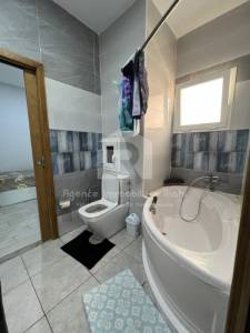 court dure villa de rdc ref943a