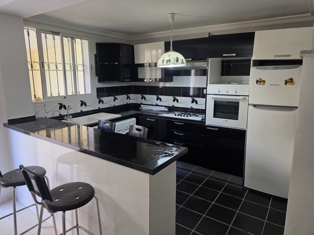 Studio semi meublé 40m el manar 1