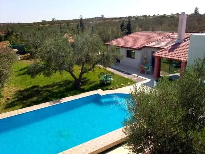 Villa s4 haut standing avec piscine à sousse