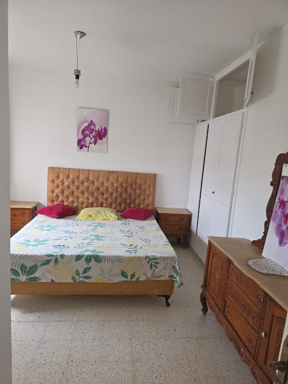 Joli appartement meublée a coté de capmus el manar