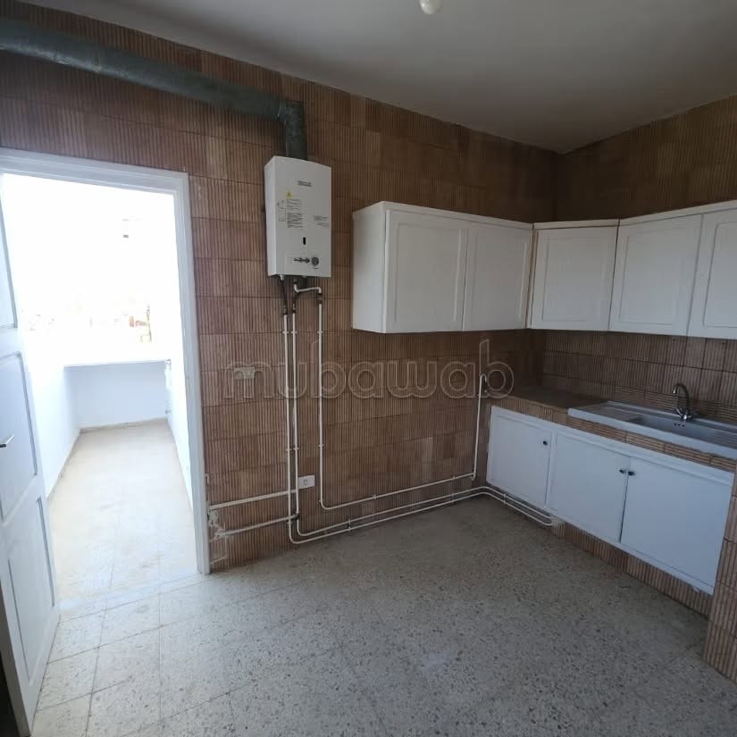 Joli appartement a coté de campus manar
