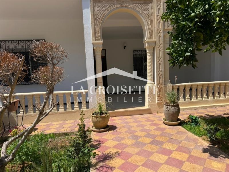 Rez de chaussée s3 avec jardin à la marsa mal2191