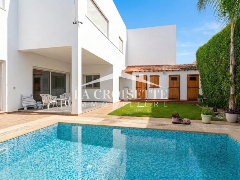 Villa s5 avec piscine à la soukra mvl1395