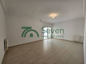 Un appartement s2 vide ref536a