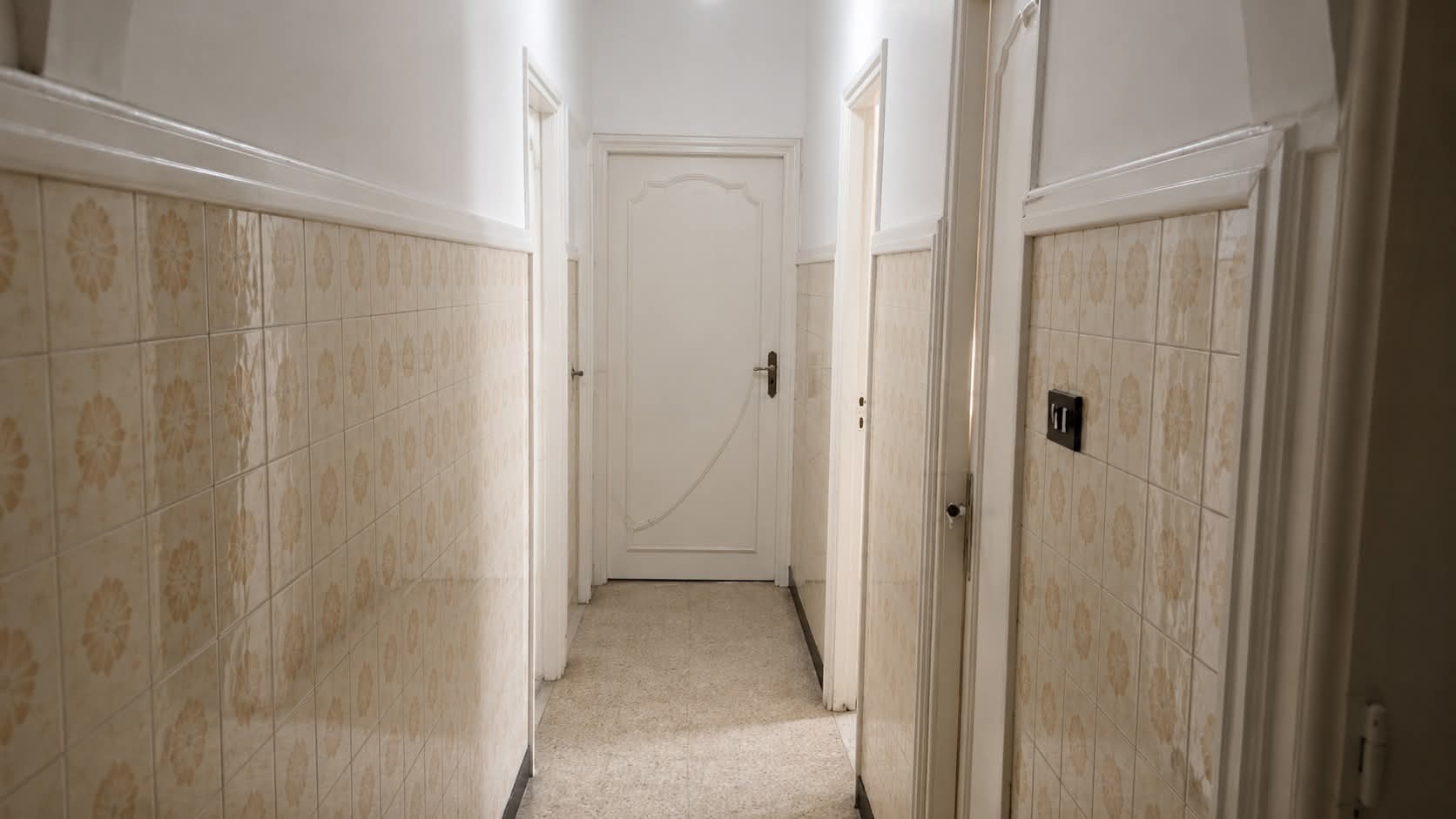 Un appartement s3 vide à cité khadra