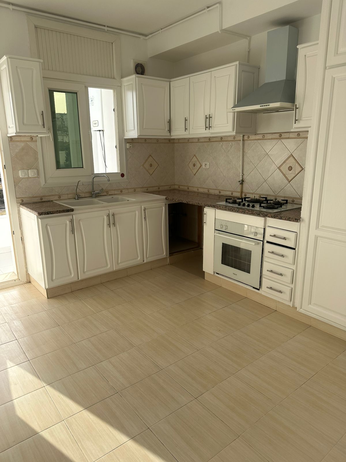 Etage de villa s2 aux jardins d'el menzah wb4518