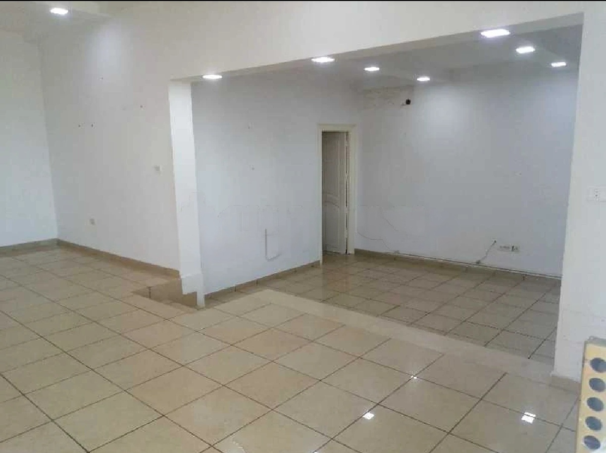 Bel etage de villa a l'aouina sur gp9
