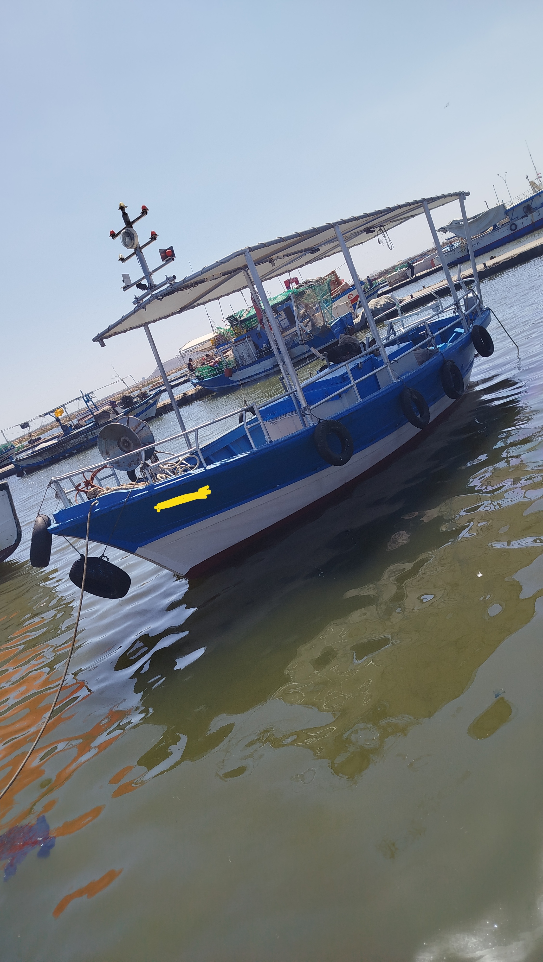 Bateau de pêche 8m24