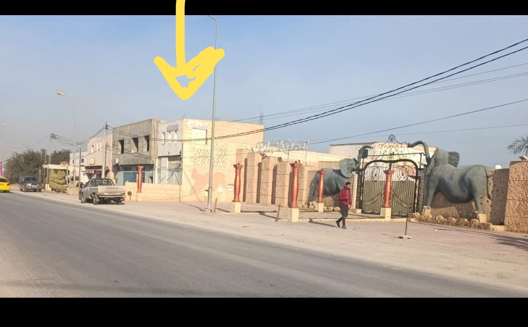200m2 pour activité professionnelle
