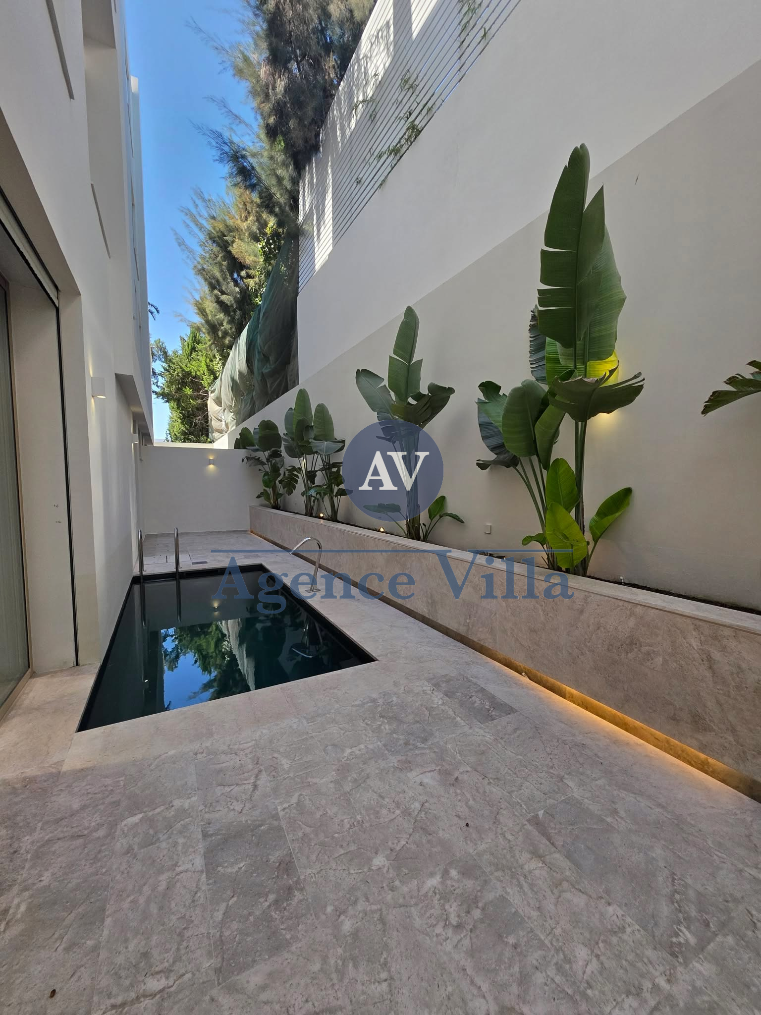 Duplex s3 avec piscine à la marsa
