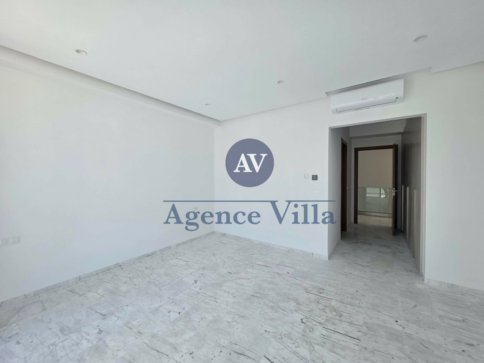 Villa de luxe avec piscine à gammarth