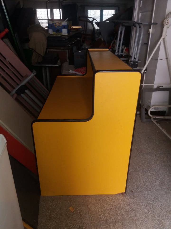 Comptoir réception ou bureau