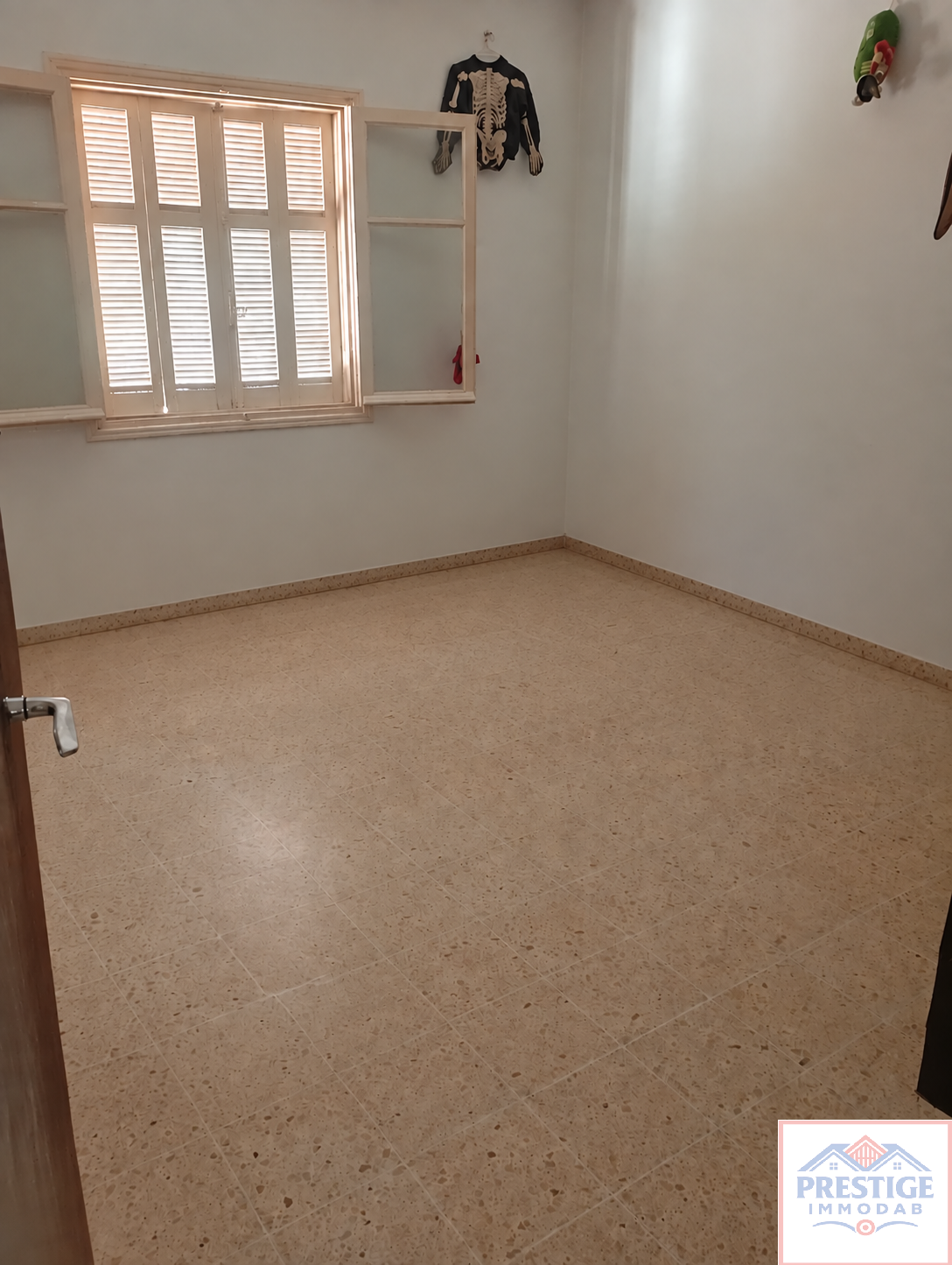 Appart s2 cité la santé borj louzir 1er étage
