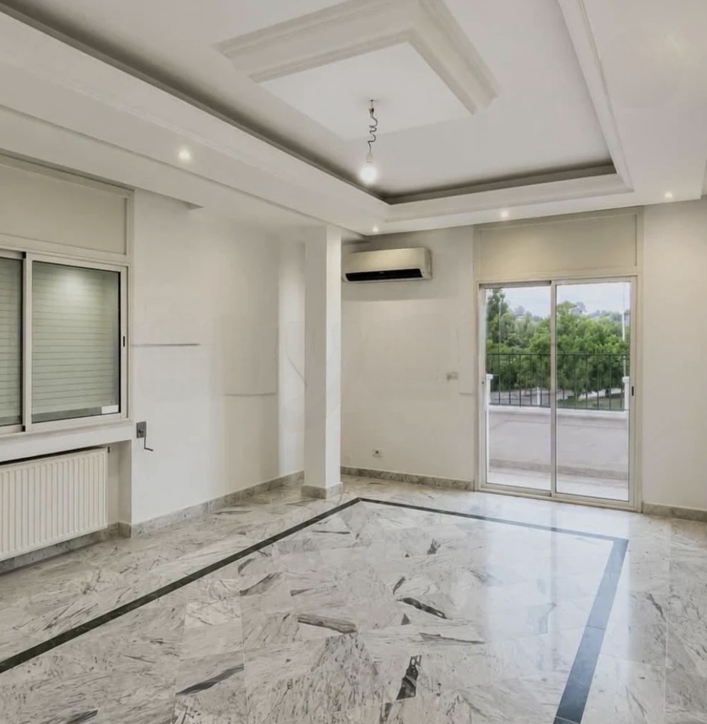 Appartement s plus 3 aux jardins de carthage