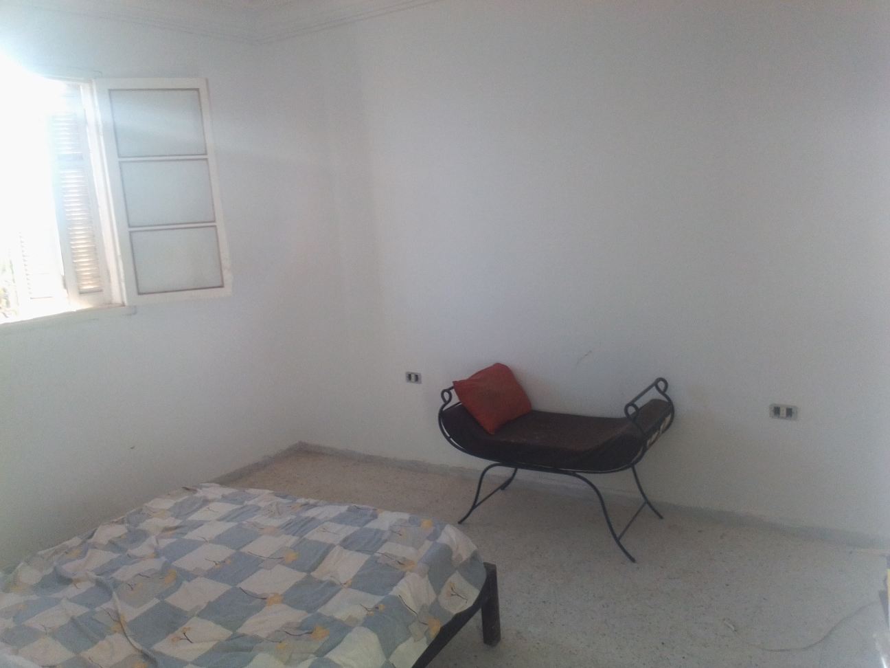 Maison dans un carier securise