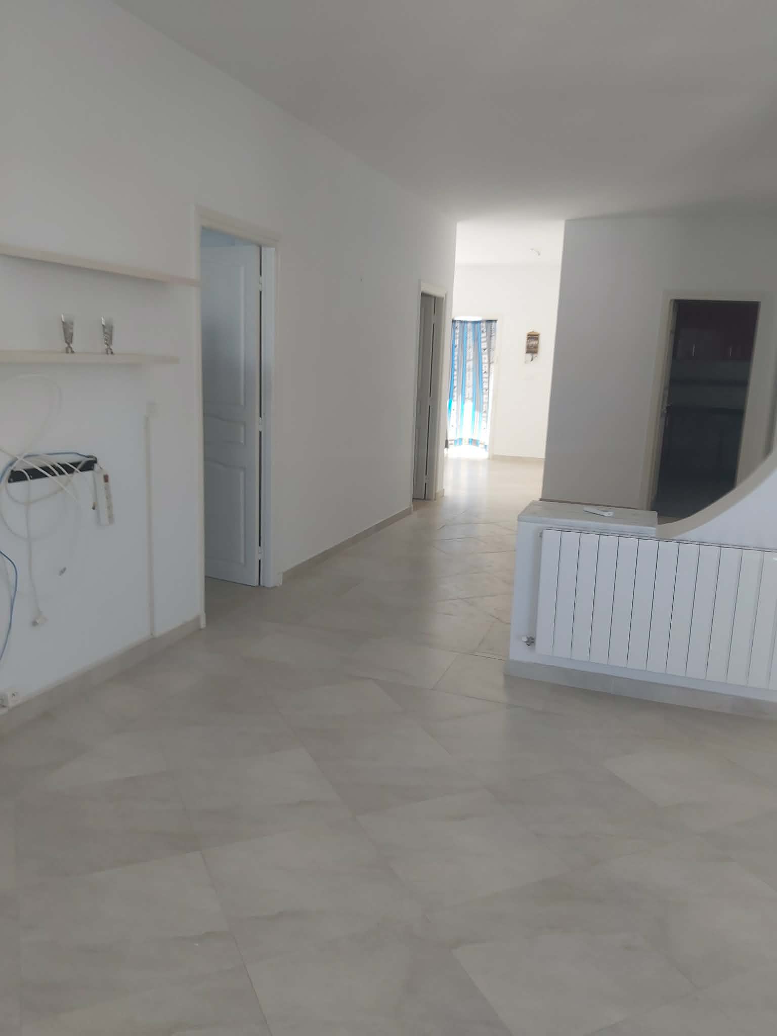 Étage de villa 2ème étage à borj louzir ariana